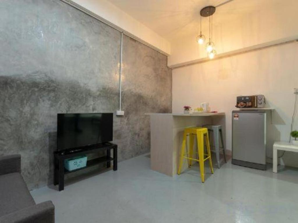 Oyo 43993 Madsuite Kota Kinabalu Exterior photo