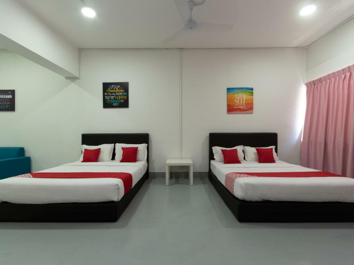 Oyo 43993 Madsuite Kota Kinabalu Exterior photo